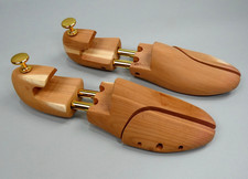LM Cedar Wood Shoe Trees Size 40/41 (UK  6.5–7.5) – Pair - Light Use - VGC