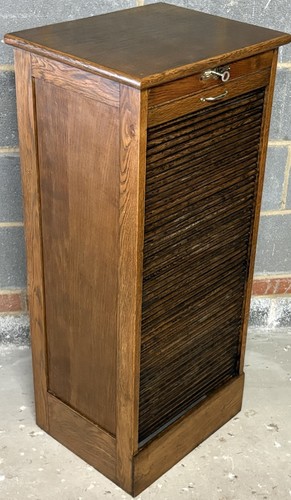 Outstanding tambour oak - outstanding,