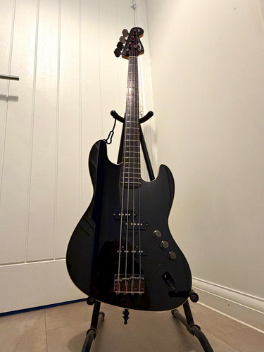 2013 fender aerodyne - 2013,