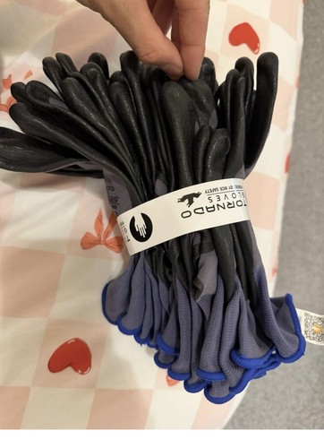 Tornado gloves size - 8m, brand