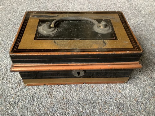 Metal cash box vintage style - vintage,