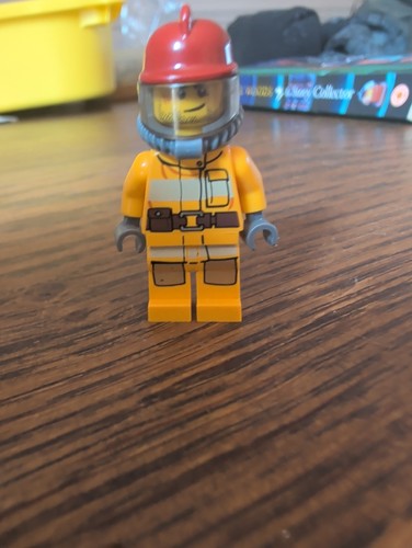 Lego fireman city - fireman, minifigure