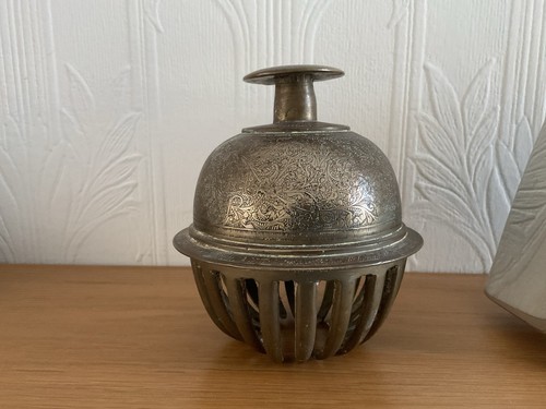 Vintage brass claw - vintage, bell
