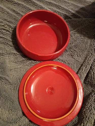 Red enamel casserole dish 10 - ,