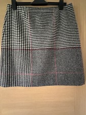 HOBBS Checkered Wool Knee