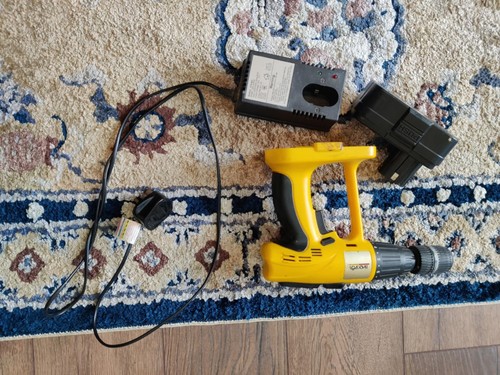 Black spur hammer drill - black,