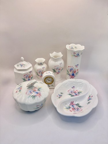 Set aynsley little - of, 7