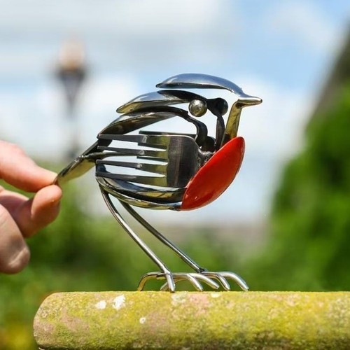 Recycled scrap metal robin - recycled,