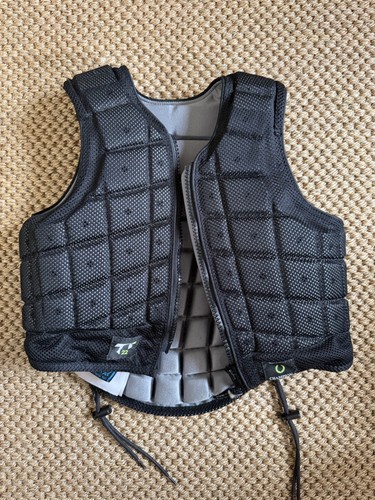 Champion ti22 body protector - champion,