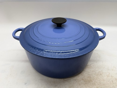 Creuset round casserole - round,