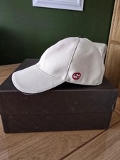 Gucci Unisex Baseball Cap with subtle GG motif
