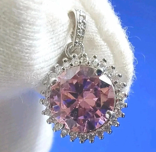 Pink treated diamond - ct,
