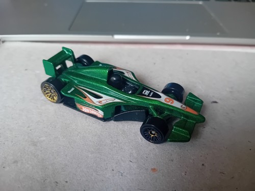 Hot wheels car - f1,