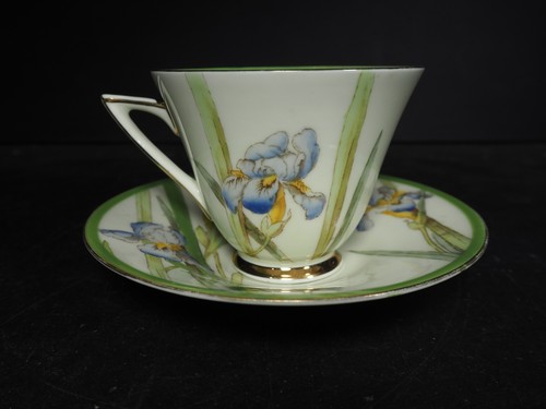 Royal doulton iris - iris, v1346