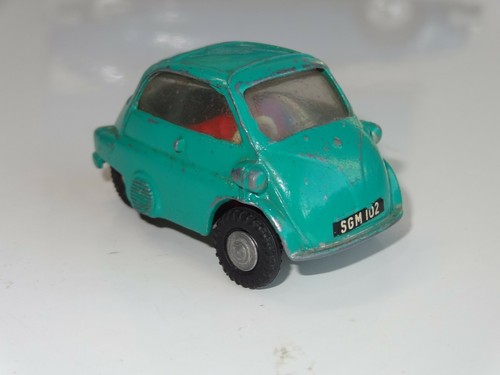 Triang spot 118 bmw isetta - on,