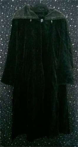Long black velvet opera coat - black,