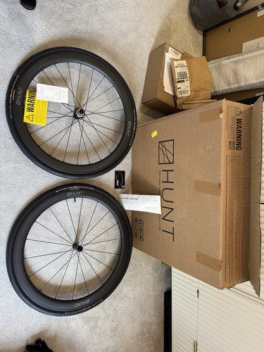 Hunt carbon wide aero - carbon,