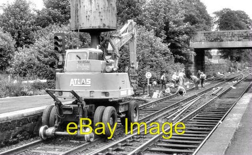 Photo 6x4 atlas crane lisburn - photo, crane,