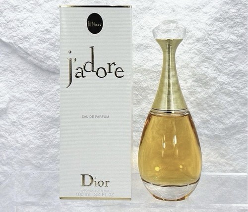 Christian dior adore - dior, eau