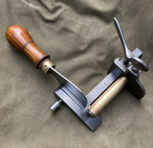 Joseph dixon saddlers leather - dixon,,