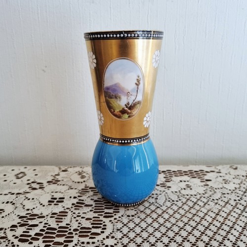 Coalport spill vase with - spill,