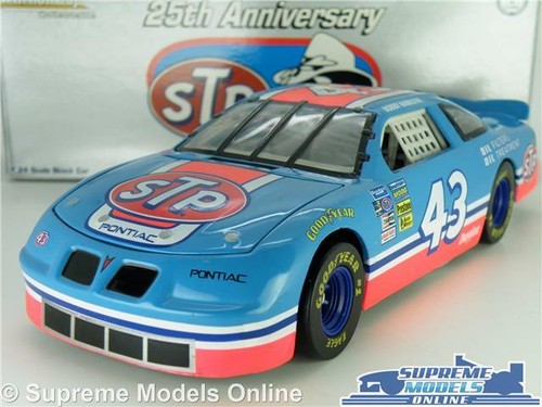 Nascar stock car model pontiac - car,