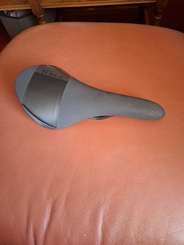 Aliante saddle - fi'zi:k,