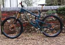 2018 Large Santa Cruz Nomad V4 CC