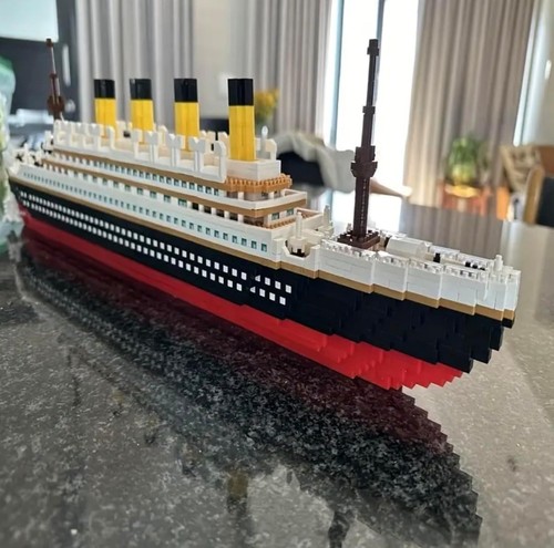 Titanic model ship building - titanic,