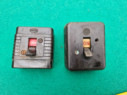 Vintage bakelite switch off - bakelite,