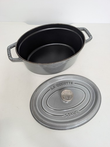 Staub cast iron roaster - cast,