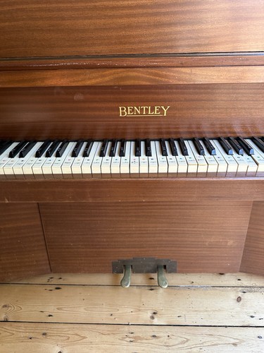 Bentley upright piano - bentley,