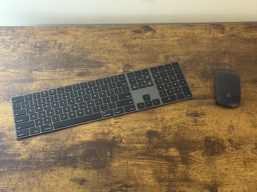 Apple magic numerical keyboard - apple,