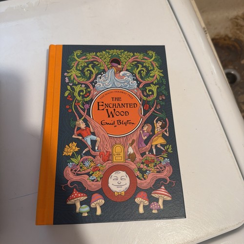 Enchanted wood enid - wood, blyton