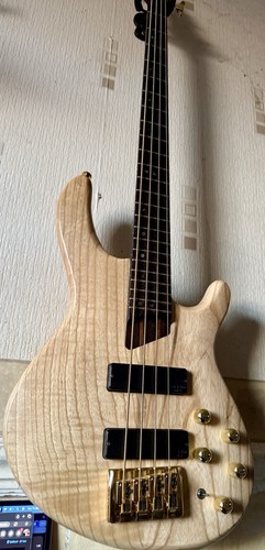 Cort plus bass - plus, rm