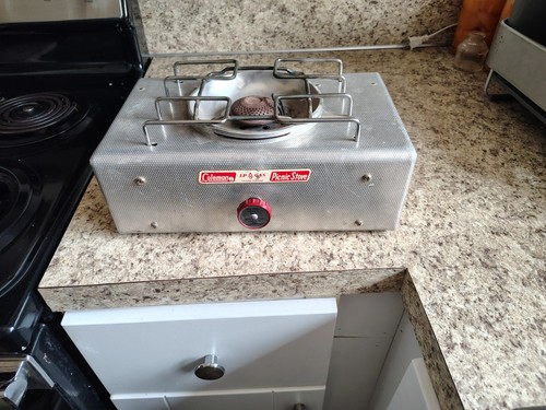 Vintage coleman one burner - vintage, lp