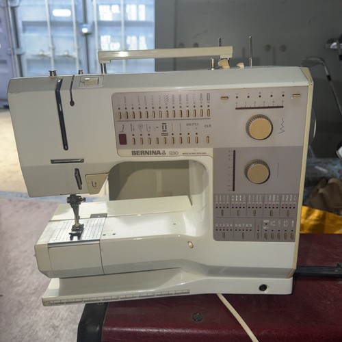 Bernina 1230 sewing machine - sewing,