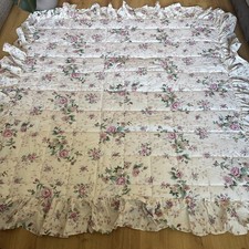 Vintage Eiderdown Style Quilt