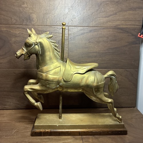 Stunning antique sculpture - antique,