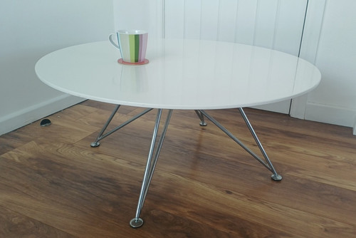 Boconcept round white acrylic - boconcept,