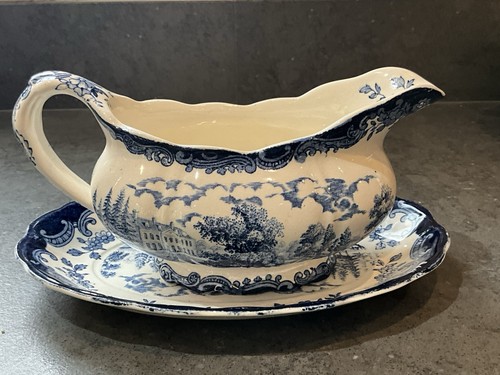 Palissy vintage sauce boat and - palissy,