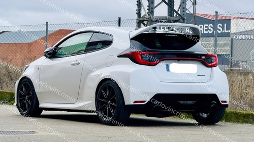 Toyota yaris spoiler from - (,