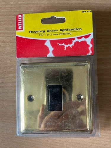 Regency brass single light - single,