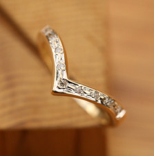9ct Solid Yellow Gold Wishbone Ring with Diamonds Size K Tiara Vintage cleaned