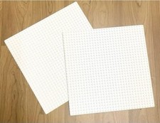 LEGO BASEPLATE 32 x 32 WHITE 2