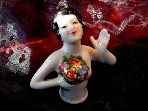 Half doll mata - doll, hari