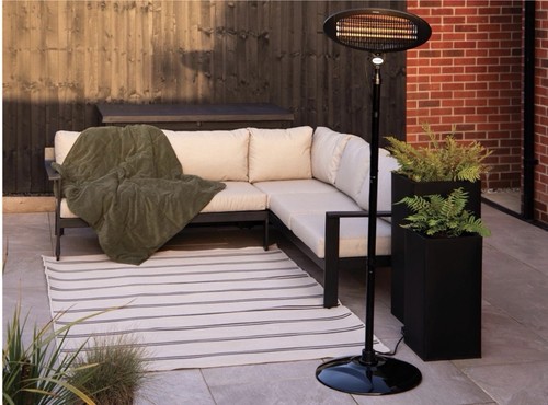 Standing outdoor infrared - standing,