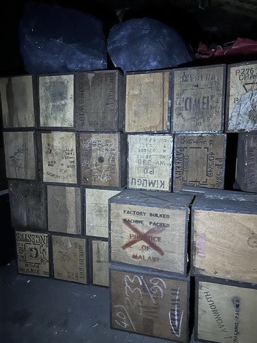 Vintage wooden tea chest - wooden, crate
