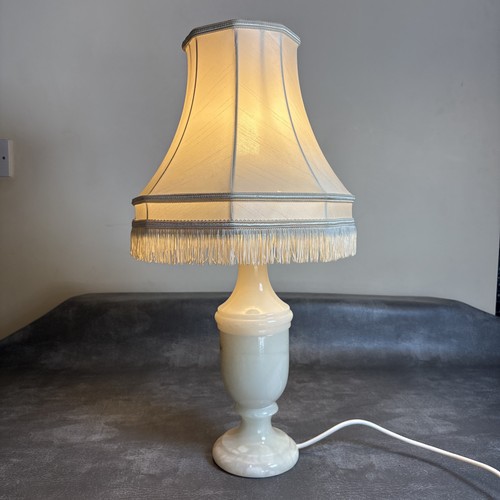 Bhs white onyx heavy - white, table