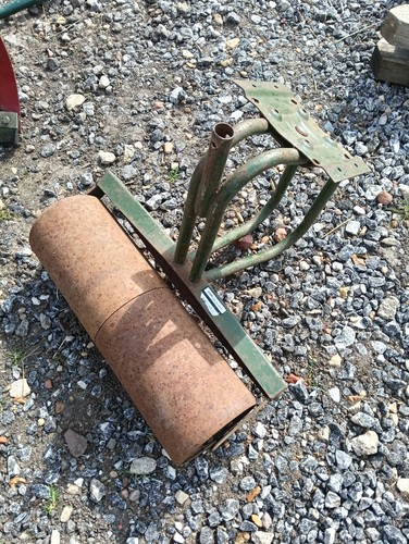Vintage tow along - along, garden